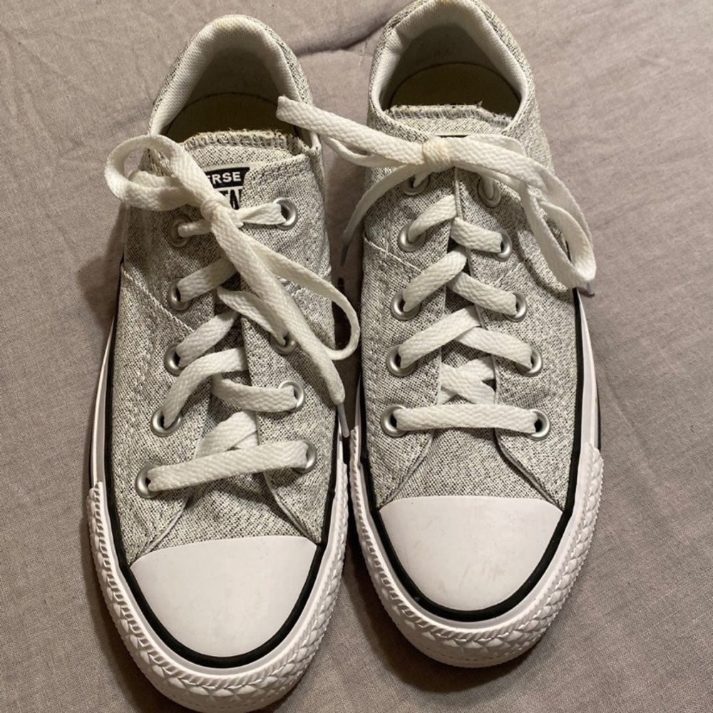 Converse Low Top Sneakers White and Light Gray